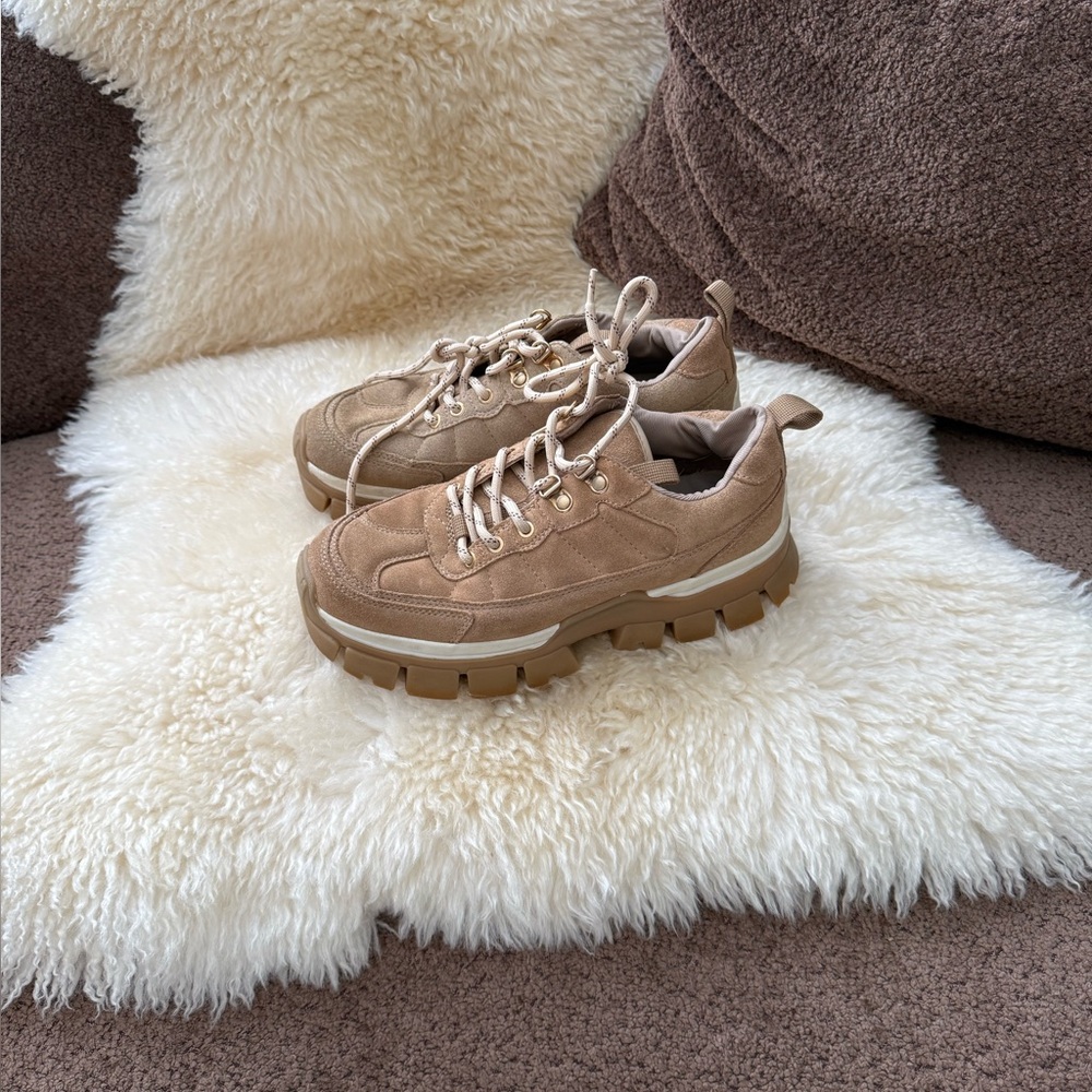 Zara Chunky Soled Sneakers